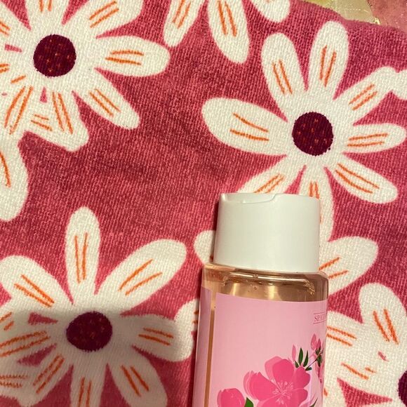🛍️ Spathecary 2in Cherry Blossom Body
Wash and Bubble Bath10 OZ💥 - Picture 8 of 9